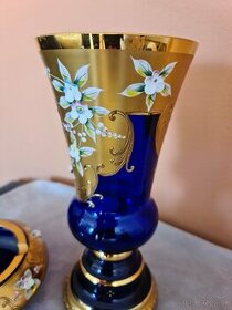Váza a popolník z novoborského skla