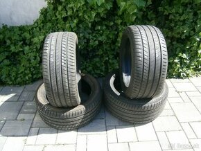 Predám 4x letné pneu Bridgestone2x 275/45 R20 a 2x305/40 R20