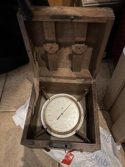 Stary barometer