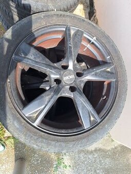 235/45R18   4x 108 ROZTEČ