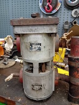 Hydraulické čerpadlo zubové vymontované
