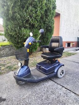 Invalidný elektrický vozík
