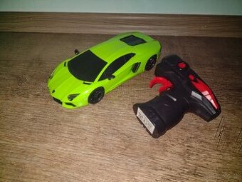 Auto na diaľkové ovládanie