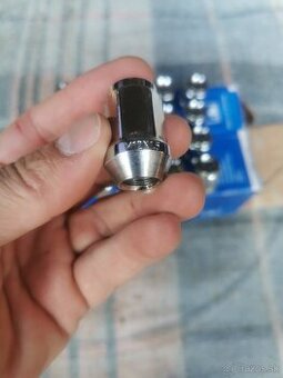 5x114,3 R18