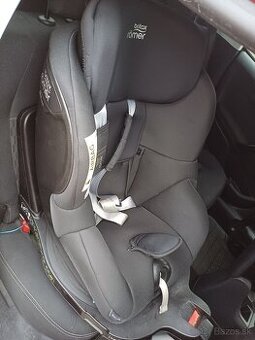 Britax romer i-size M dualfix