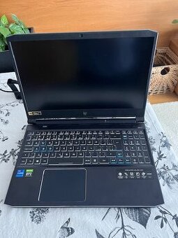 Acer Predator Helios 300 Abyssal Black kovový