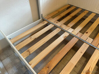 Rozkladacia postel s úložným priestorom