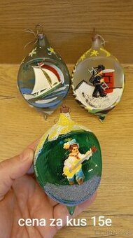 staré vianočné ozdoby