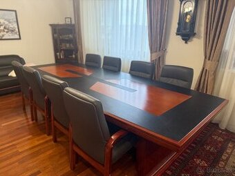 Konferenčný stôl, kancelársky stôl pre manažérov