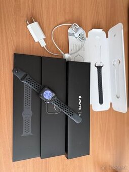 Apple watch SE 44mm space gray nike band