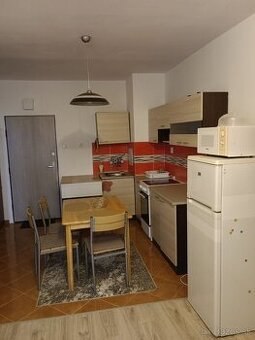 Ponúkam na prenájom 2-garsónku - 1