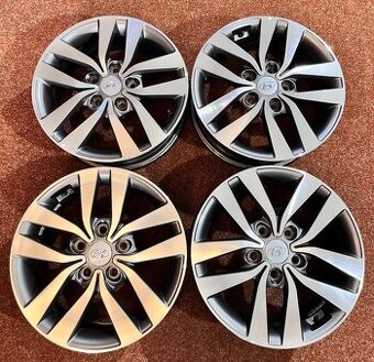 5x114,3 R16 Hyundai i30 originál hliníkové disky - ET 50