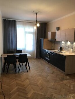 Prenájom 2i byt centrum BB