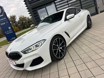 BMW Rad 8 Coupé 840d xDrive M-PERFORMANCE / SWAROVSKI