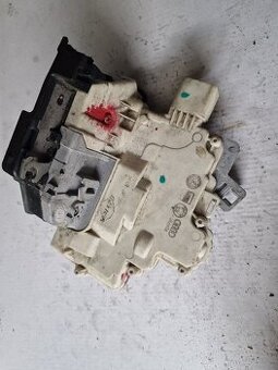 Zámok LZ Seat Leon II