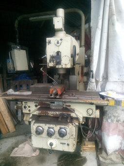 frezka konzolová Heckert, typ FSS 400 E