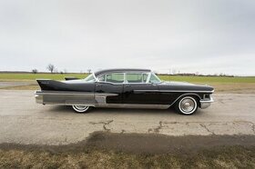 Cadillac Special (1958) –limuzína a svadobné auto, fotenie