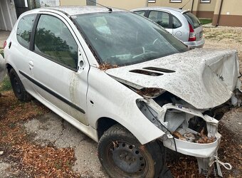 Rozpredám Peugeot 206 206+ 1.1 benzin 1.4 hdi