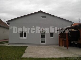 PREDAJ: 4-izbový zrekonštruovaný rodinný dom v Blatnej na Os