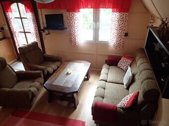 Staršia sedačka a dve kreslá