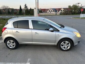 Corsa ENJOY 1,4 benzín