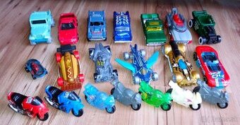 Autíčka kovové- Hot Wheels