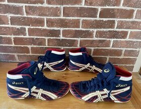 Asics zapasnicke topánky.