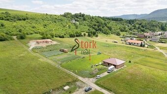 Slnečný stavebný pozemok v obci Jasenica