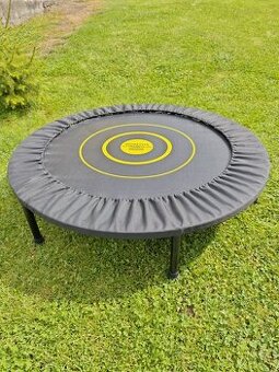 Fit trampolína
