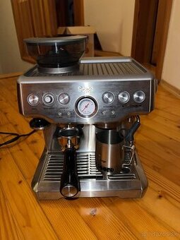 Kávovar Sage BES875BSS