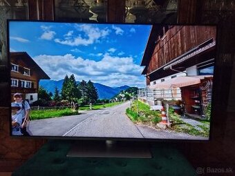 Predám SMART 3D LED TV Panasonic TX-48CX400E 4K UHD s Wi-Fi