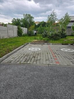 Prenajmem PARKOVACIE MIESTA na Námestí IGLOVIA