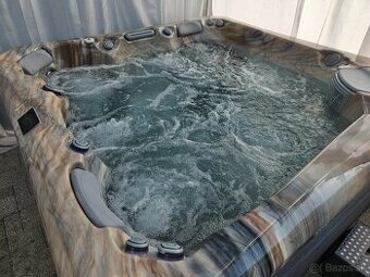 PREDAM JACCUZI / VIRIVKU WELLIS PALERMO 2 LEZANIE+3 SEDENIE