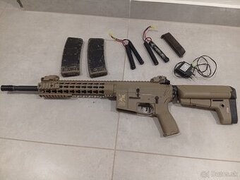 Predám airsoftku M4 AR15