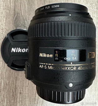 Nikon NIKKOR 40 mm f/2,8 AF-S ED DX MICRO