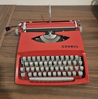 Kufrikový písací stroj Consul 231.3 po servise