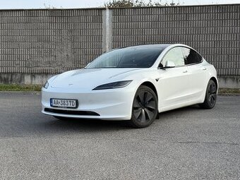 Predám Tesla Model 3 RWD 2025