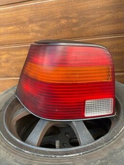 Zadné pravé svetlo VW Golf IV