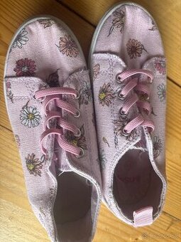 Tenisky Sinsay velk 31