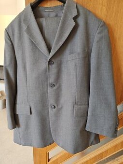 Pánsky na mieru šitý oblek, sivý