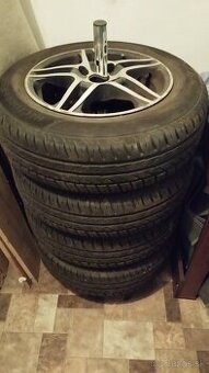 Pneumatiky na diskoch na predaj 185/65/R15   88T