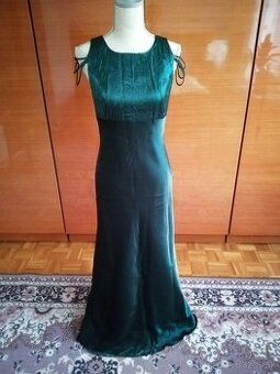 Zelené a ružové šaty