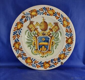 Vyše 300.ročný tanier s erbom - 35 cm