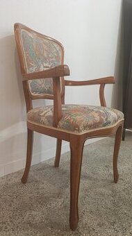 Stylové "zámecké" křeslo Ludvík, Nábytek s příběhem