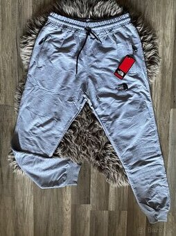 Tepláky north face 2xl