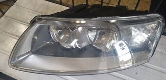 HLAVNÉ SVETLOMETY + ZADNÉ KUFROVÉ