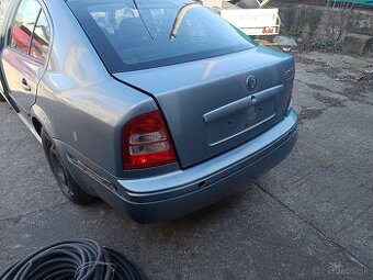 Škoda Octavia 1 sedan kufor