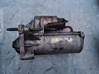 Štartér Renault 8200054336