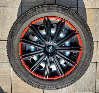 Pneumatiky Bridgestone 195/60 R16 + plechové disky +puklice