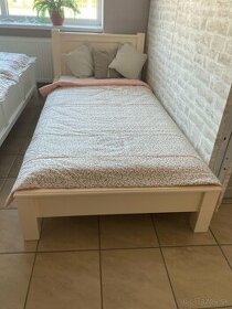 Provensálska posteľ